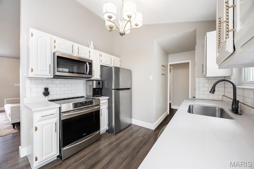 Bay Hill Village Ph 02 - Residential