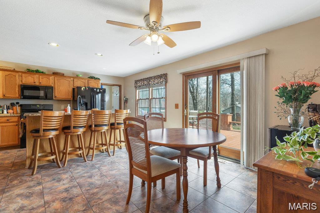HIGHLAND HILLS - Residential Lease