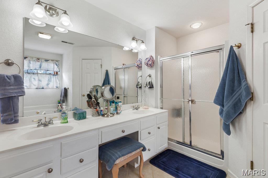 HIGHLAND HILLS - Residential Lease
