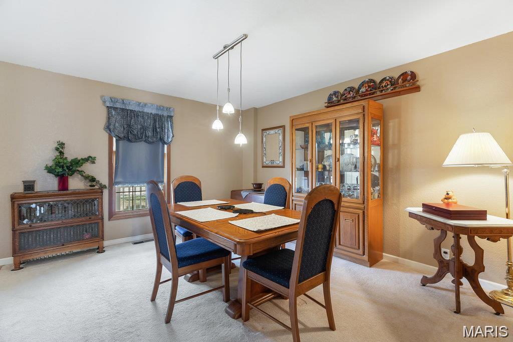 HIGHLAND HILLS - Residential Lease