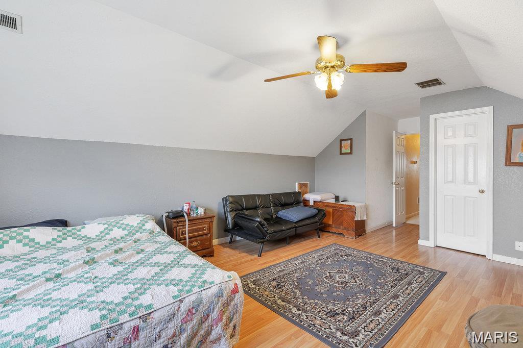 HIGHLAND HILLS - Residential Lease