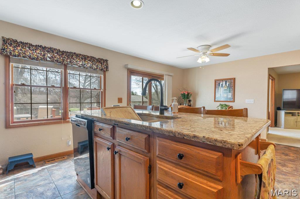 HIGHLAND HILLS - Residential Lease