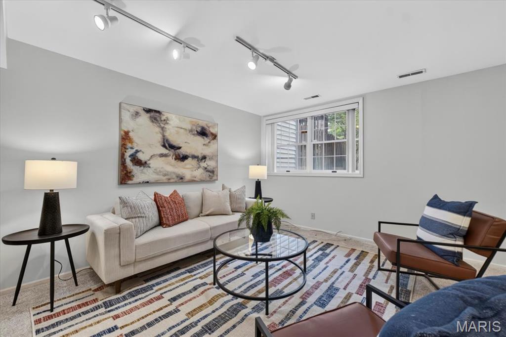 Field Pointe Condo Two - Residential