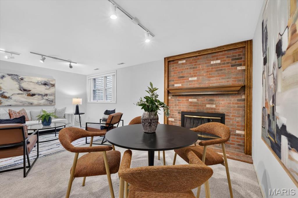 Field Pointe Condo Two - Residential