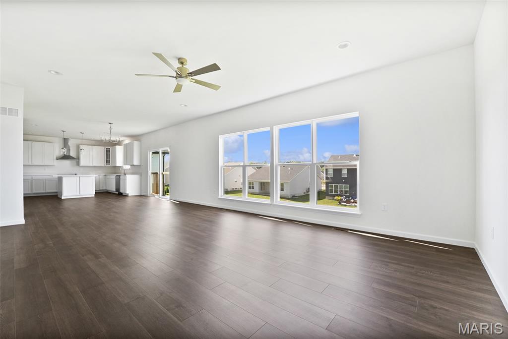 Louiselle Park Manors 8 - Residential