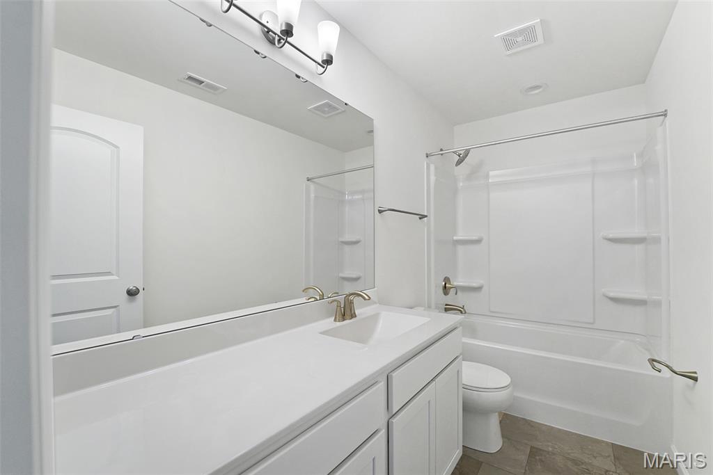 Louiselle Park Manors 8 - Residential