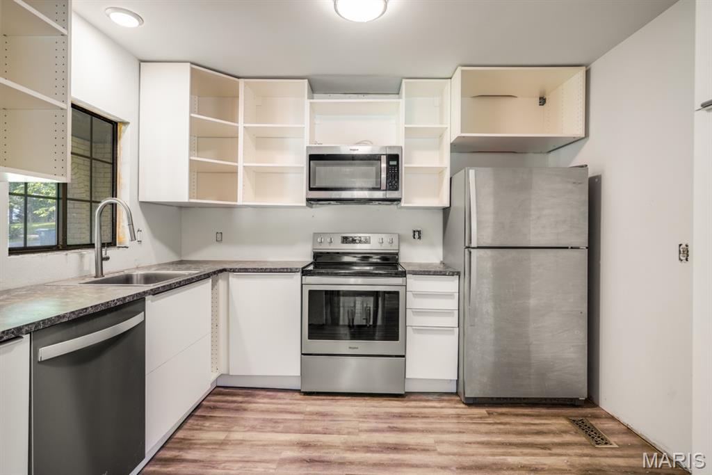 Holiday Manor Second Sub - Residential