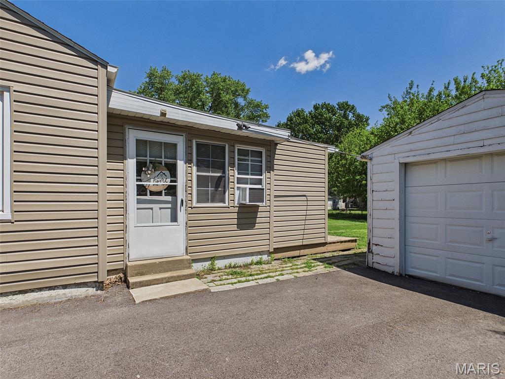 Meadow Heights First Add - Residential