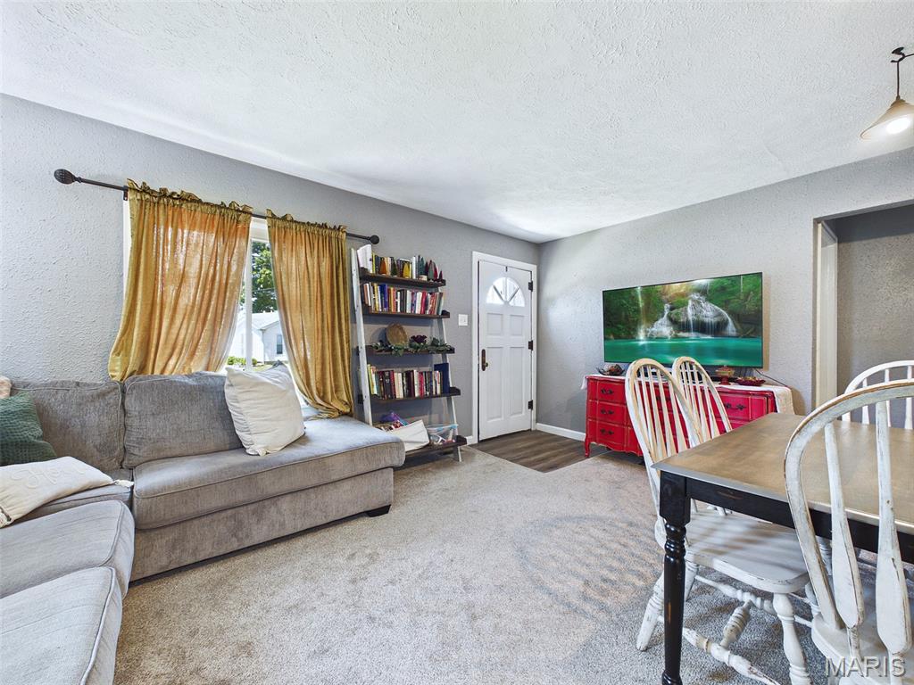 Meadow Heights First Add - Residential