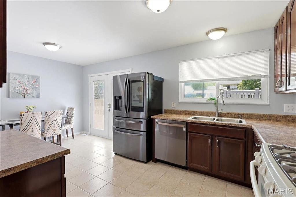 Westglen Estates 3 - Residential