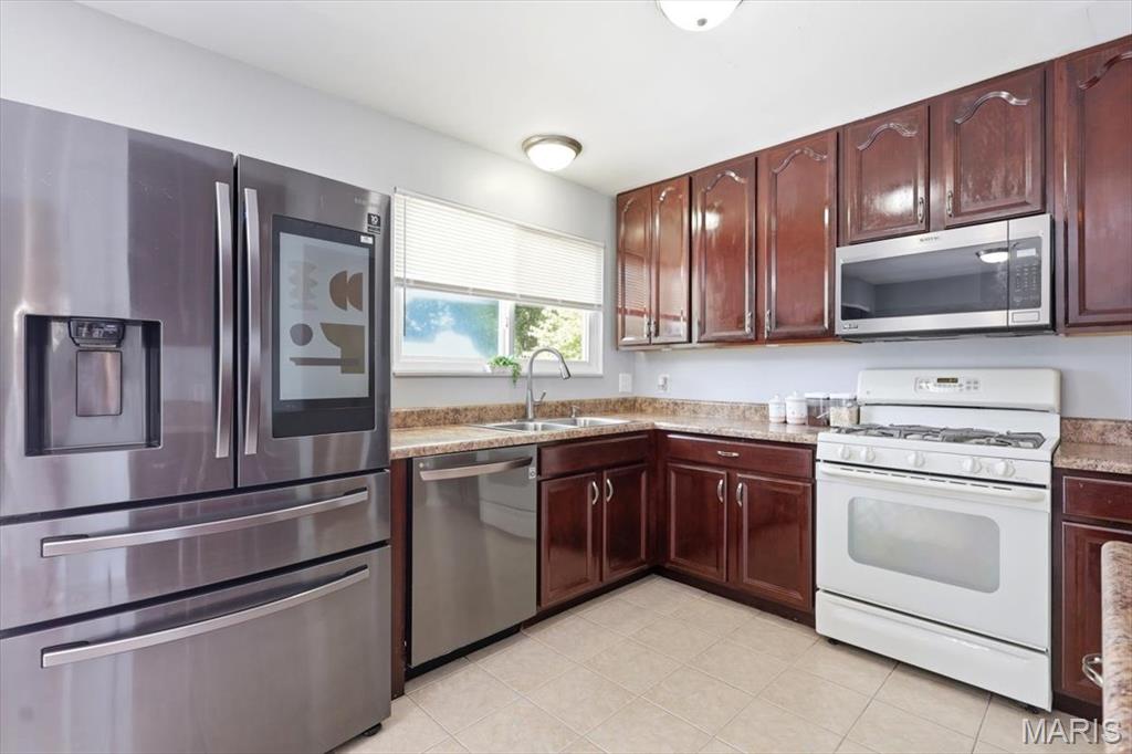Westglen Estates 3 - Residential