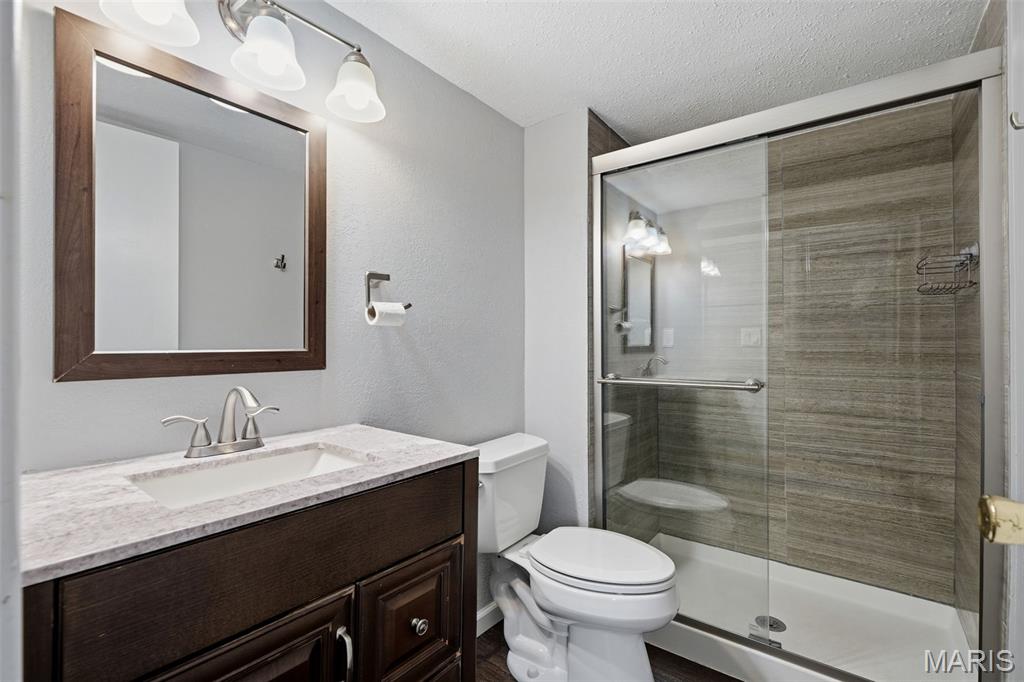Beau Jardin Twnhms A Condo - Residential