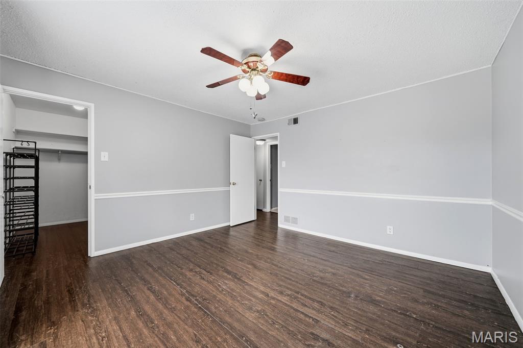 Beau Jardin Twnhms A Condo - Residential