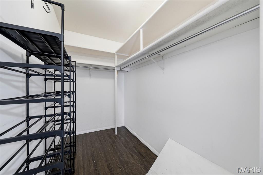 Beau Jardin Twnhms A Condo - Residential