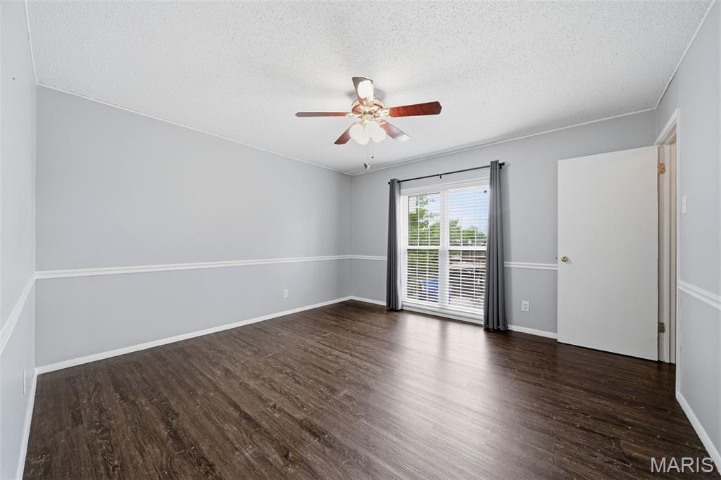 Beau Jardin Twnhms A Condo - Residential