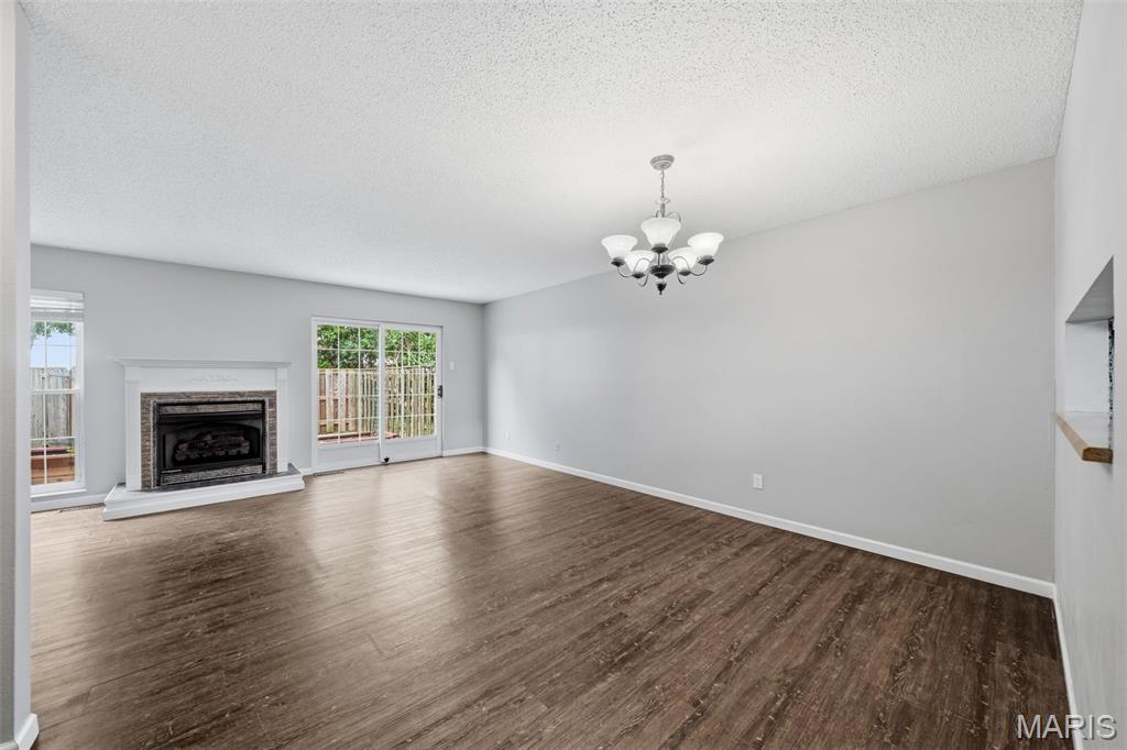 Beau Jardin Twnhms A Condo - Residential