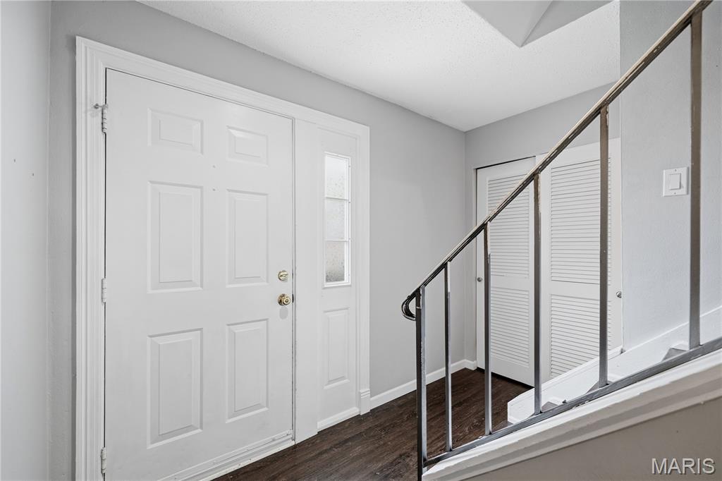 Beau Jardin Twnhms A Condo - Residential
