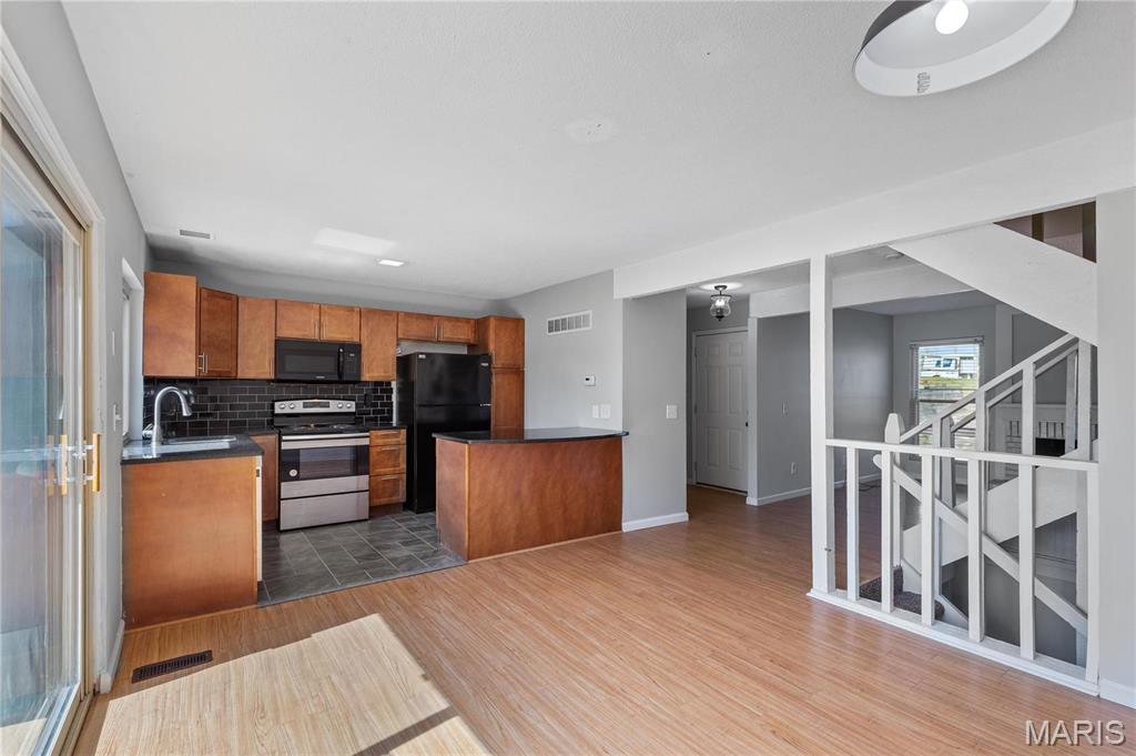 Lsl Harbor Town #3 - Residential Lease