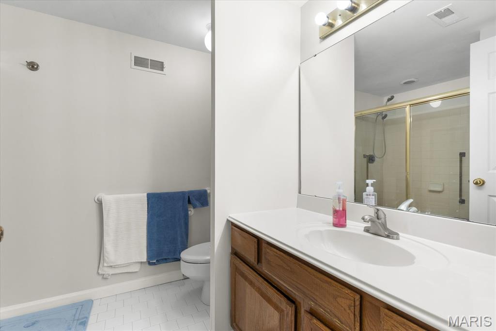 Woodridge Condo At Old Ballas - Residential