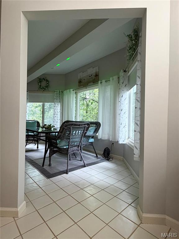 Woodridge Condo At Old Ballas - Residential
