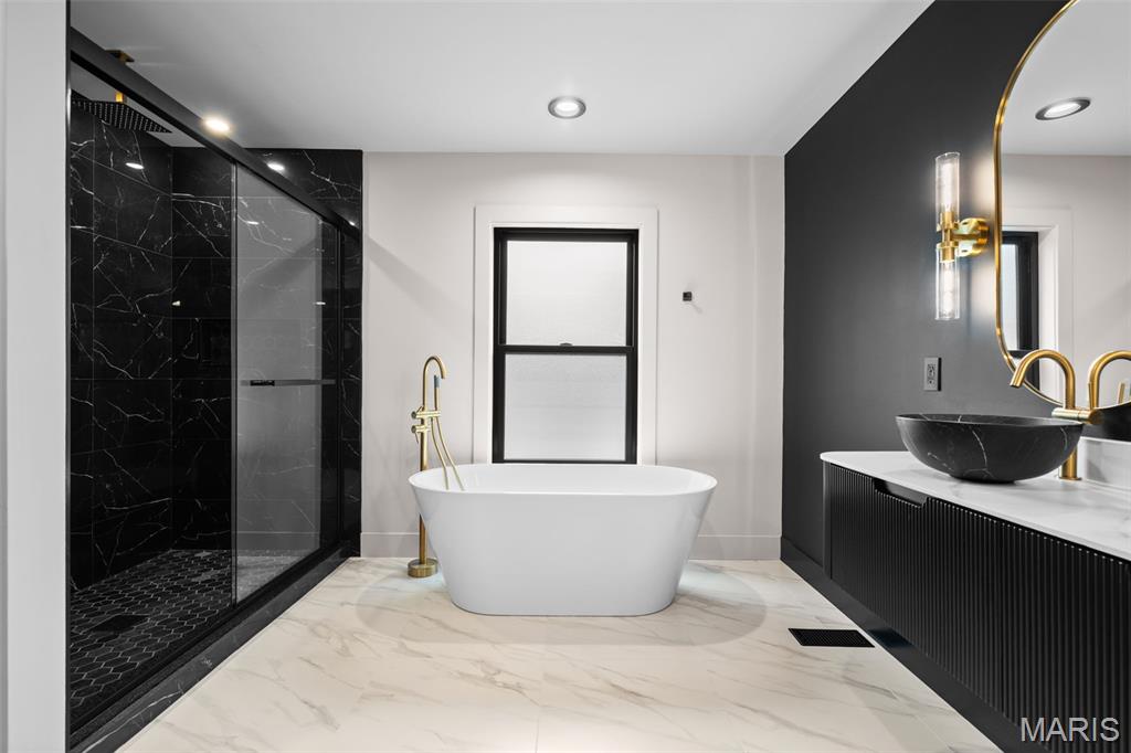 Casa Royale Amd 1 - Residential