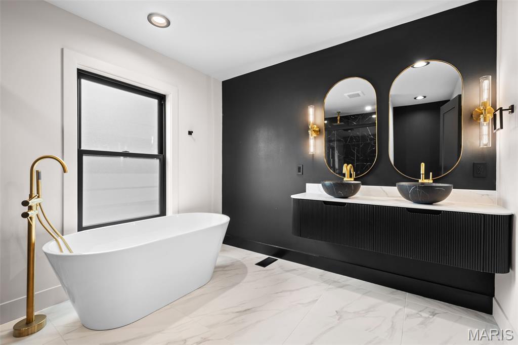 Casa Royale Amd 1 - Residential