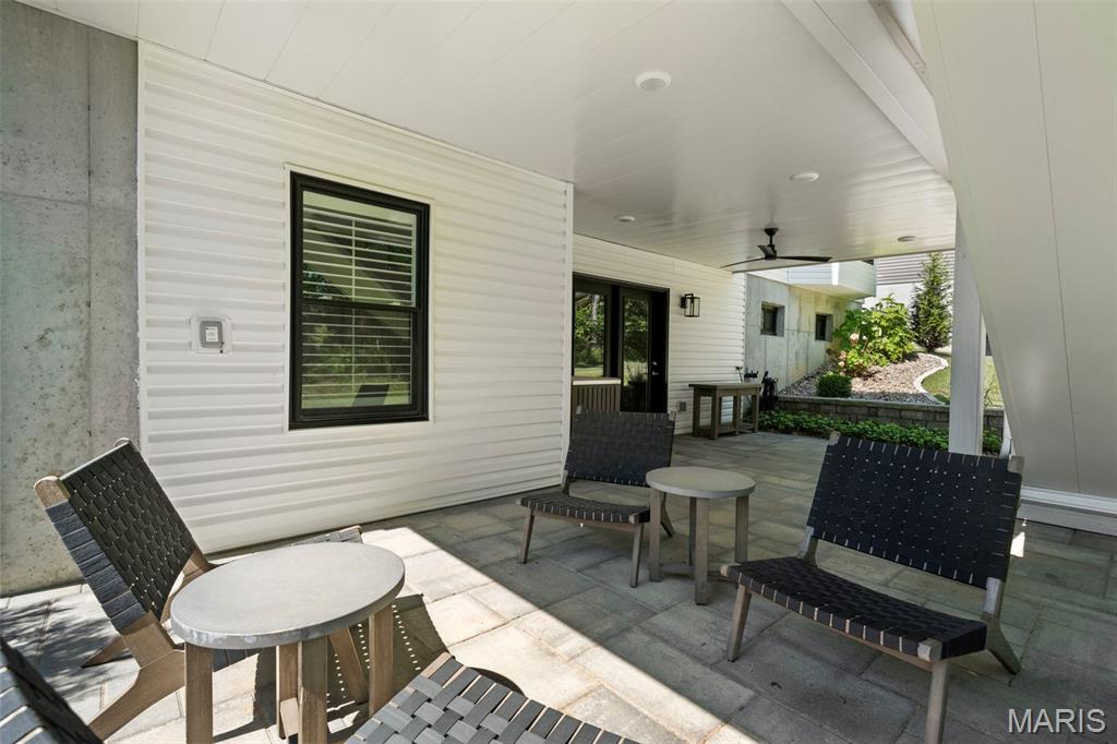 Arbors At Summit - Residential