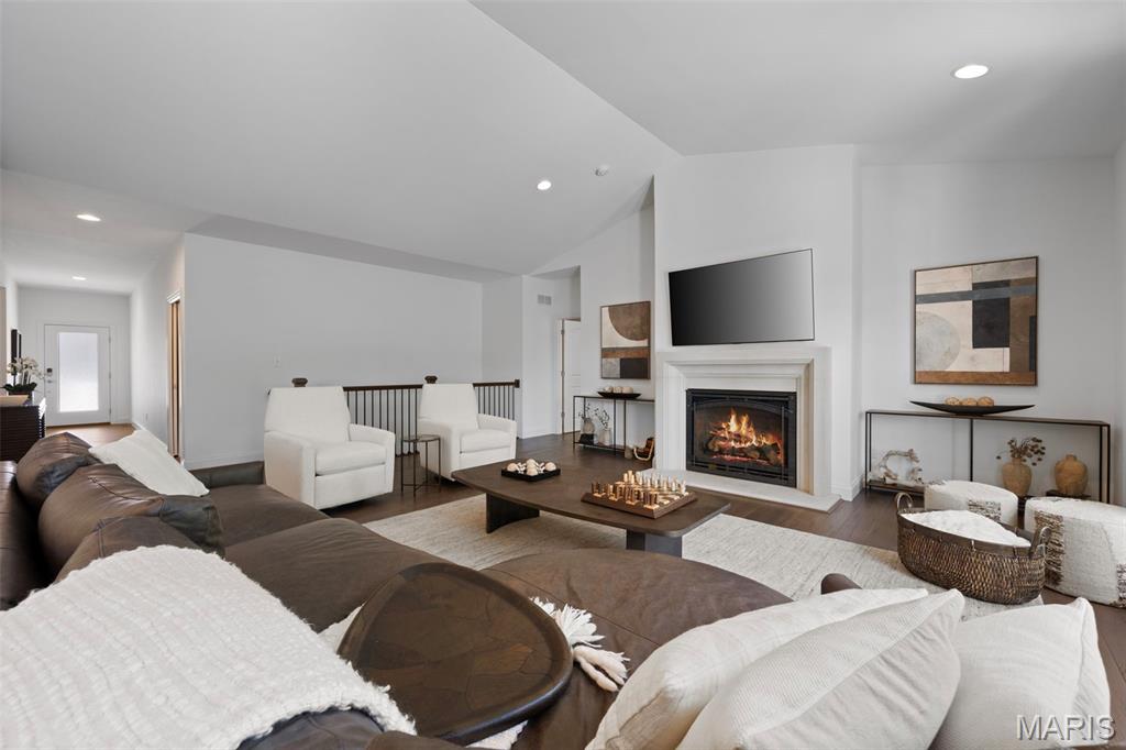 Arbors At Summit - Residential