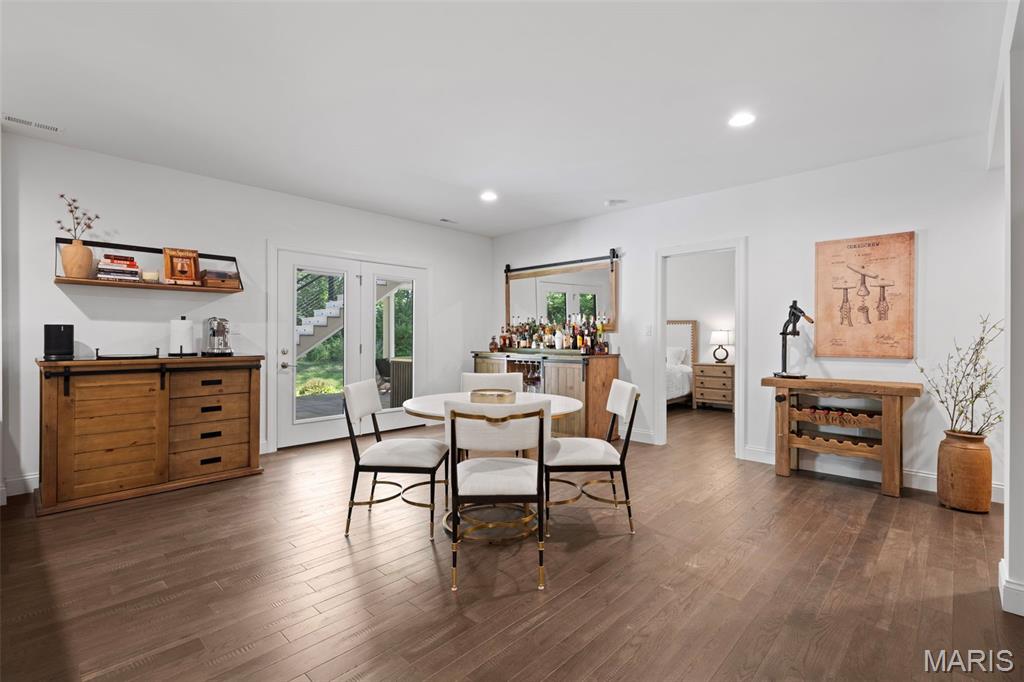 Arbors At Summit - Residential