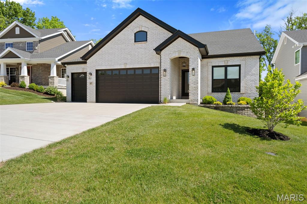 Arbors At Summit - Residential