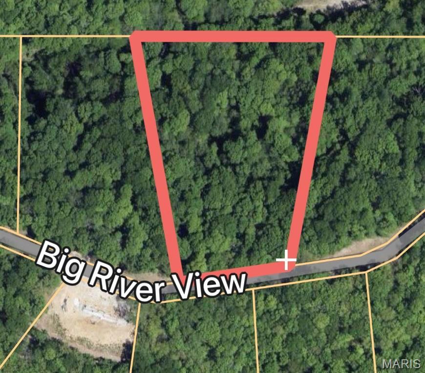 BUILD YOUR DREAM HOME WITH AN INCREDIBLE BIG RIVER VIEW ON 4.24 ACRE WOODED HILLTOP LOT.
ENJOY COMMON AREAS WITH  2 LAKES, CENTRAL SEWER, EXCELLENT ARCHITECTURAL CONTROL, NORTH WEST SCHOOLS,GREAT VIEWS,WIDE ASPHALT STREETS,UNDERGROUND ELECTRIC,LOT MARKED IN FIELD WITH T POSTS AND ORANGE FLAGGING TAPE.