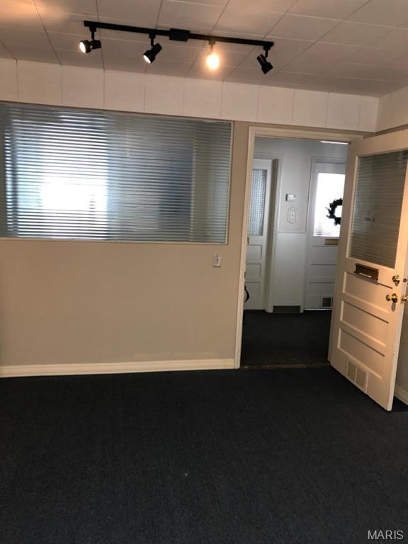 Davis Place - Commercial Lease