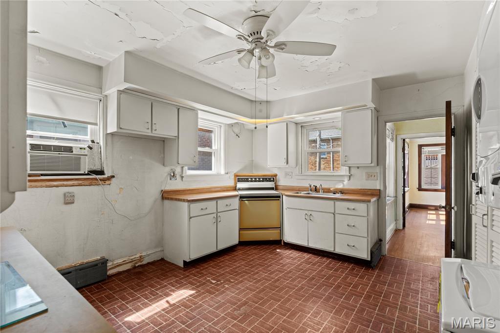 University Park - Residential Income