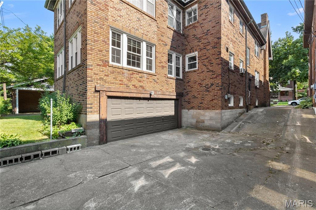University Park - Residential Income
