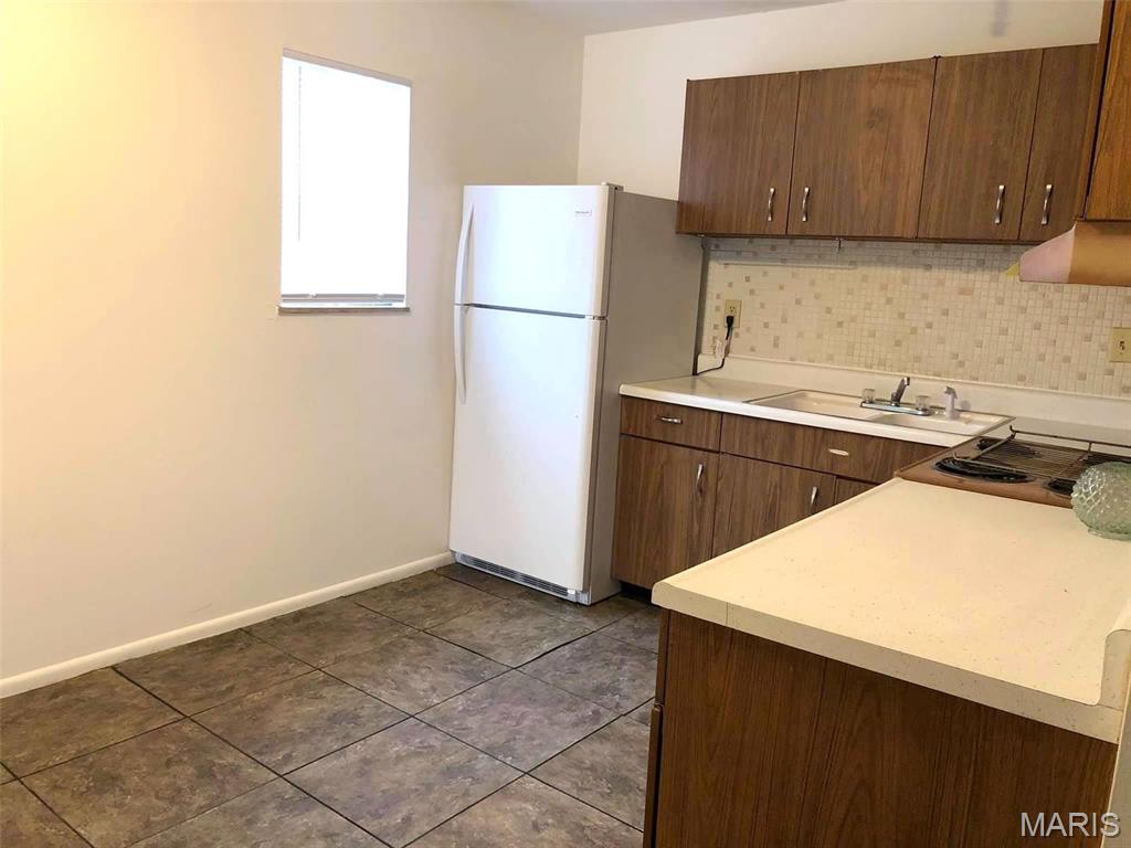 NOT IN A SUBDIVISION - Residential Lease