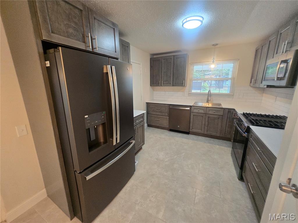 Meadowlark - Residential