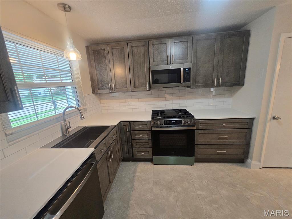 Meadowlark - Residential