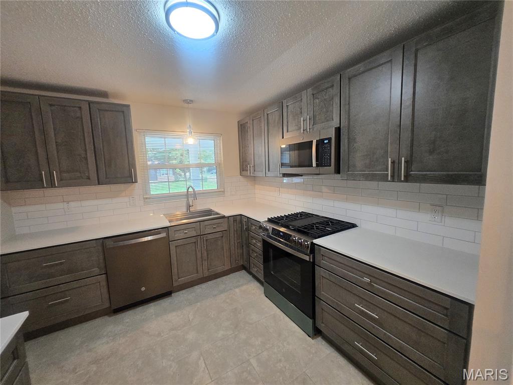 Meadowlark - Residential