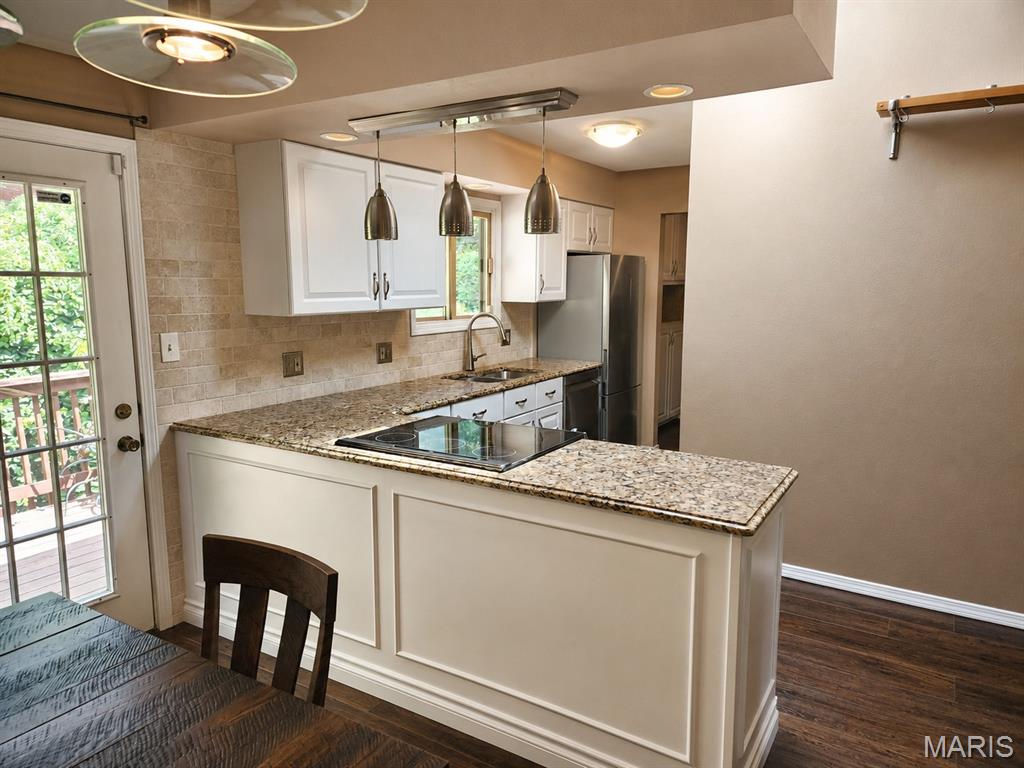 Parkridge Condos Ph 02 11 - Residential