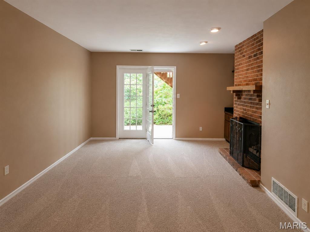 Parkridge Condos Ph 02 11 - Residential