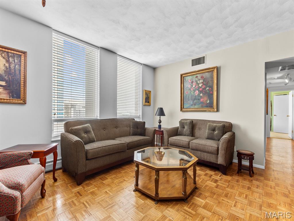 Park Tower Condo - Residential