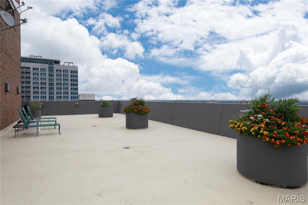 Park Tower Condo - Residential