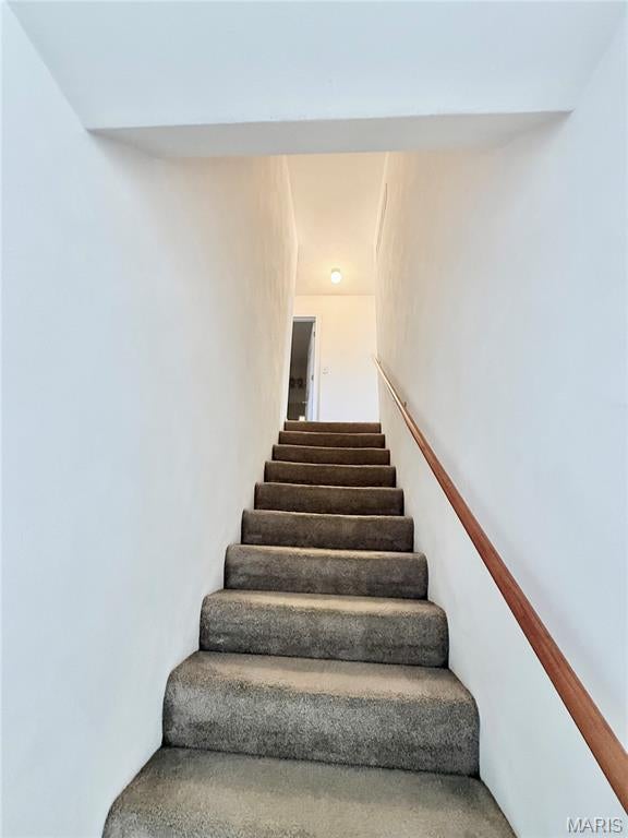 NOT IN A SUBDIVISION - Residential Lease