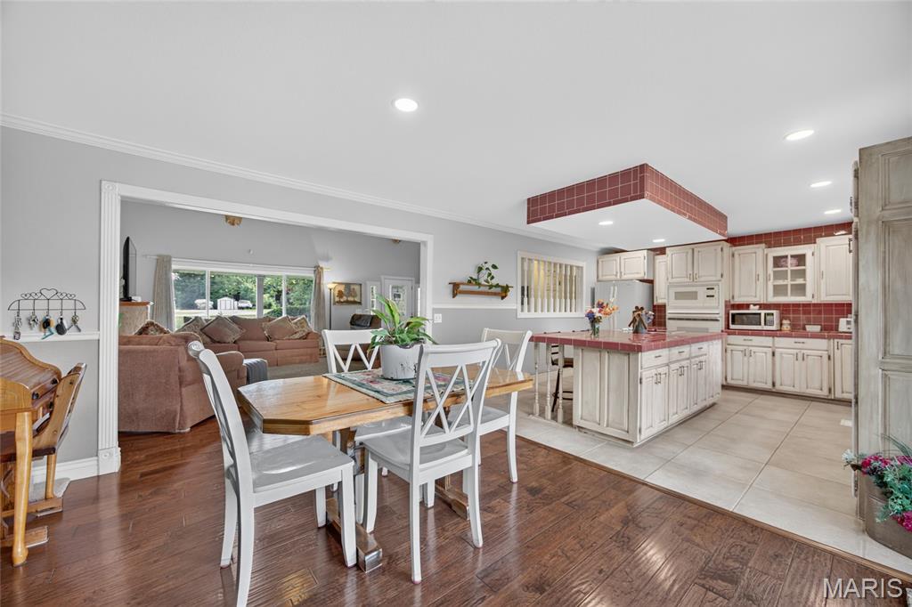 North Oaks - Residential