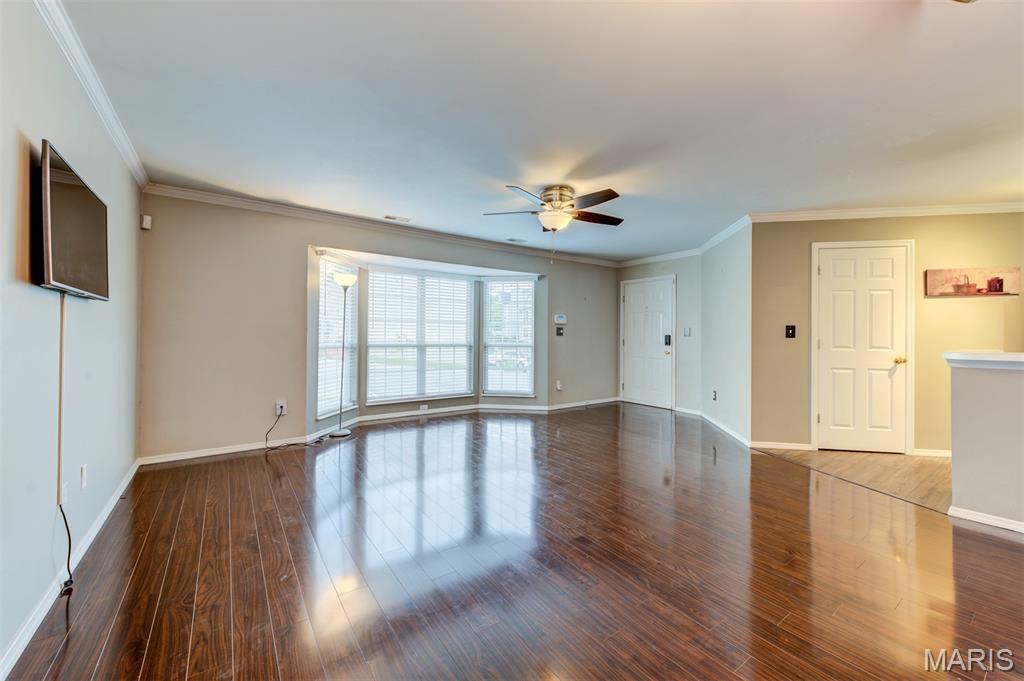 Spring Hill Farm Condo 28th - Residential