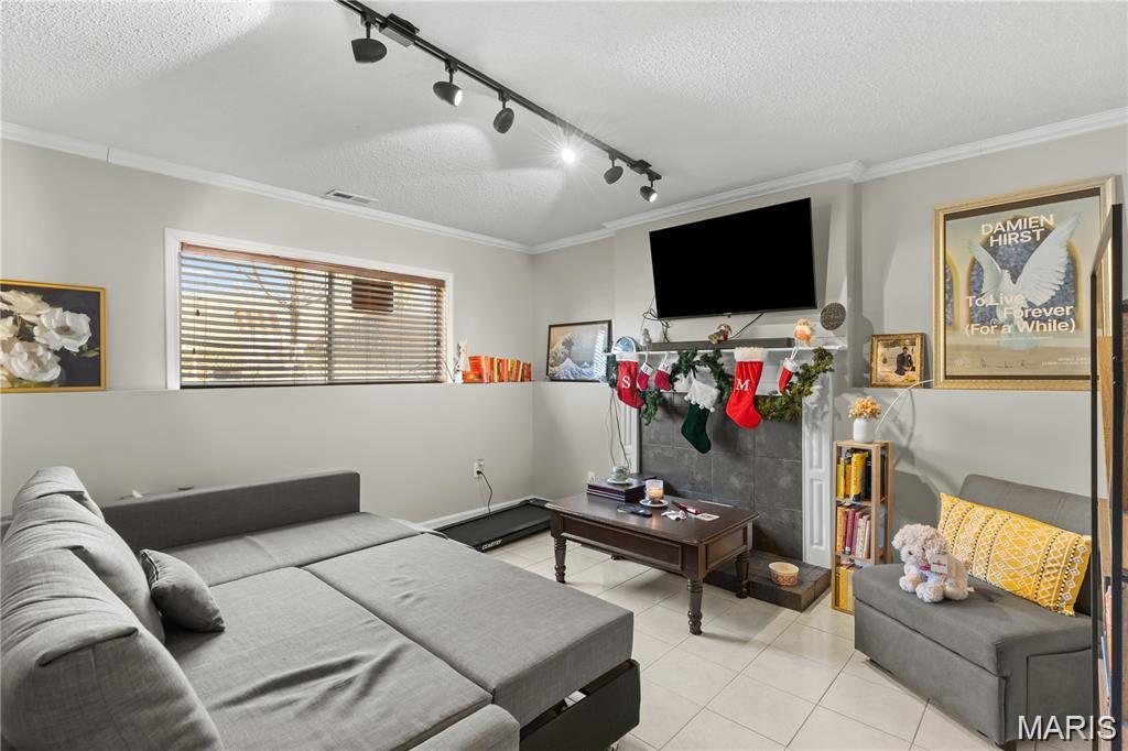Country Oaks - Residential Lease