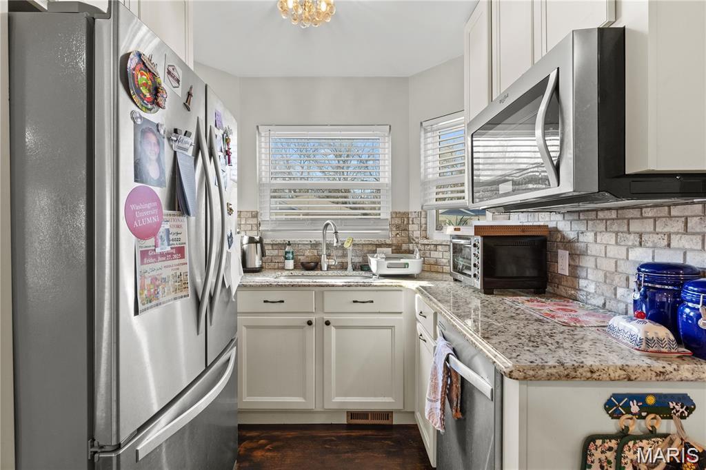 Country Oaks - Residential Lease