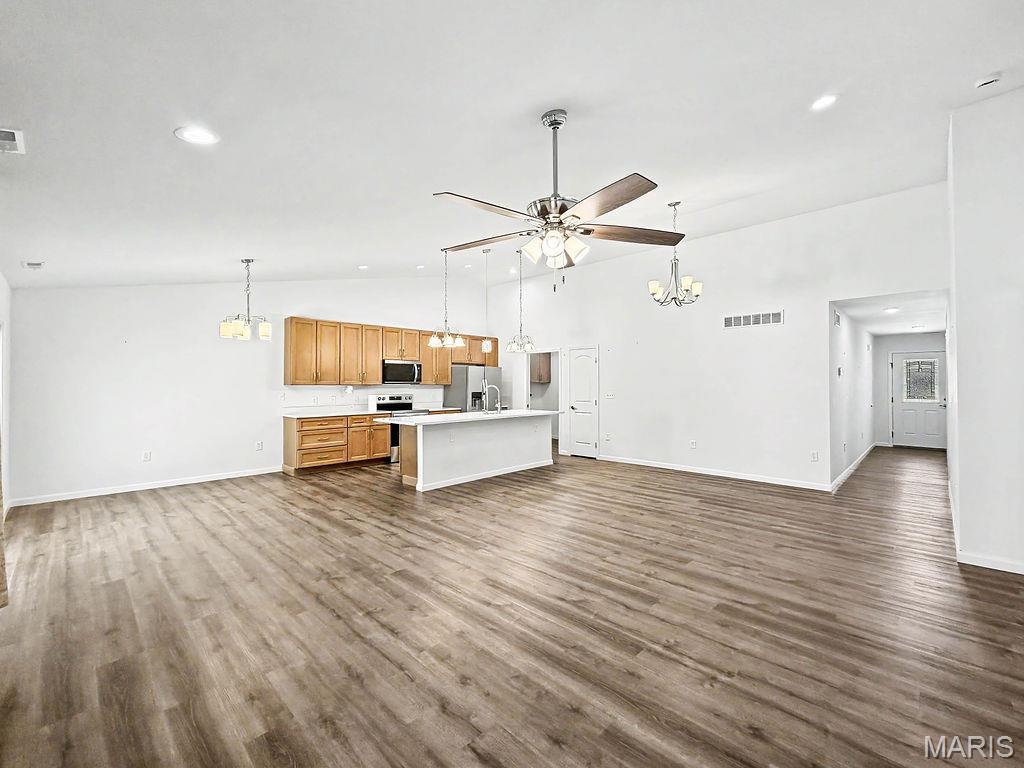 The Villas At West Ridge - Residential