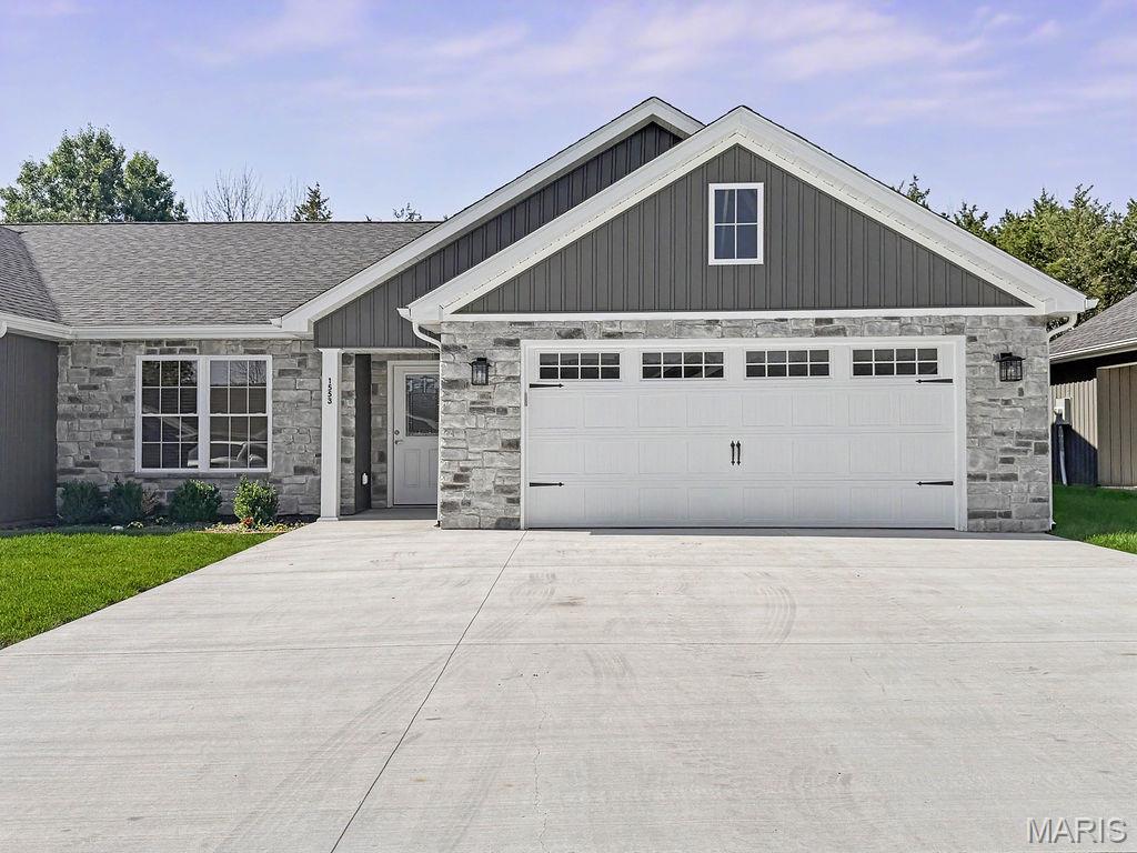 The Villas At West Ridge - Residential
