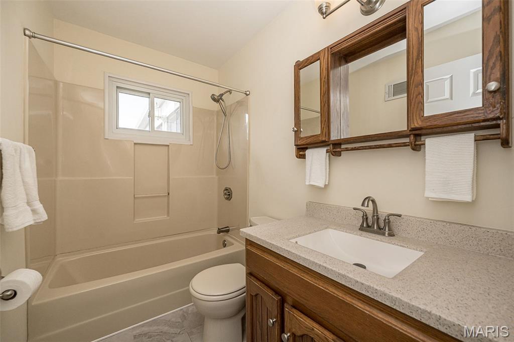 Oak Crest 2 - Residential